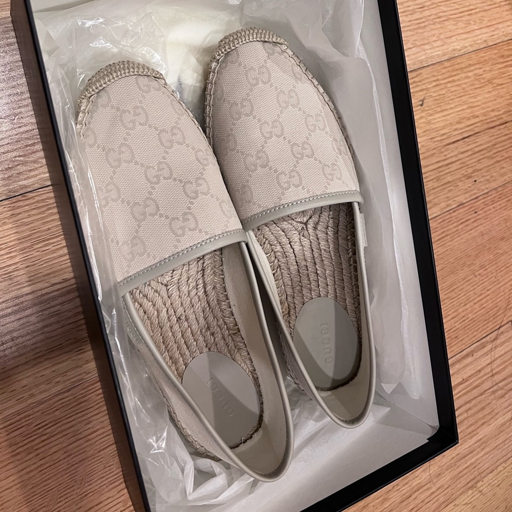 Gucci brand new white espadrilles US 7/ IT 37 comes with all original packaging